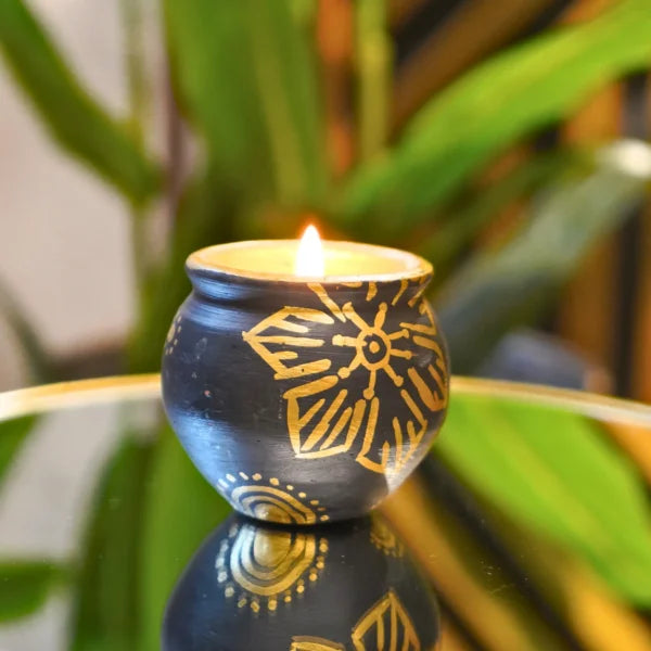 Golden Aura Handmade Pot Scented Candle