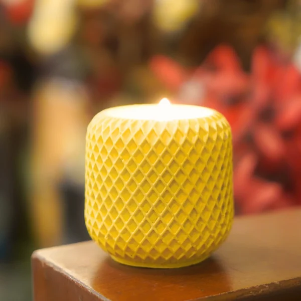 Circular-Serenity-Artisanal-Jar-Candle-Yellow